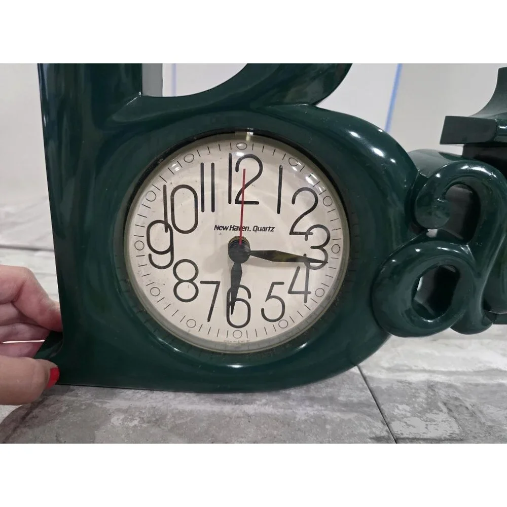 Vintage bathroom clock word clock green wall clock 80s Bath USA Tested Works MCM